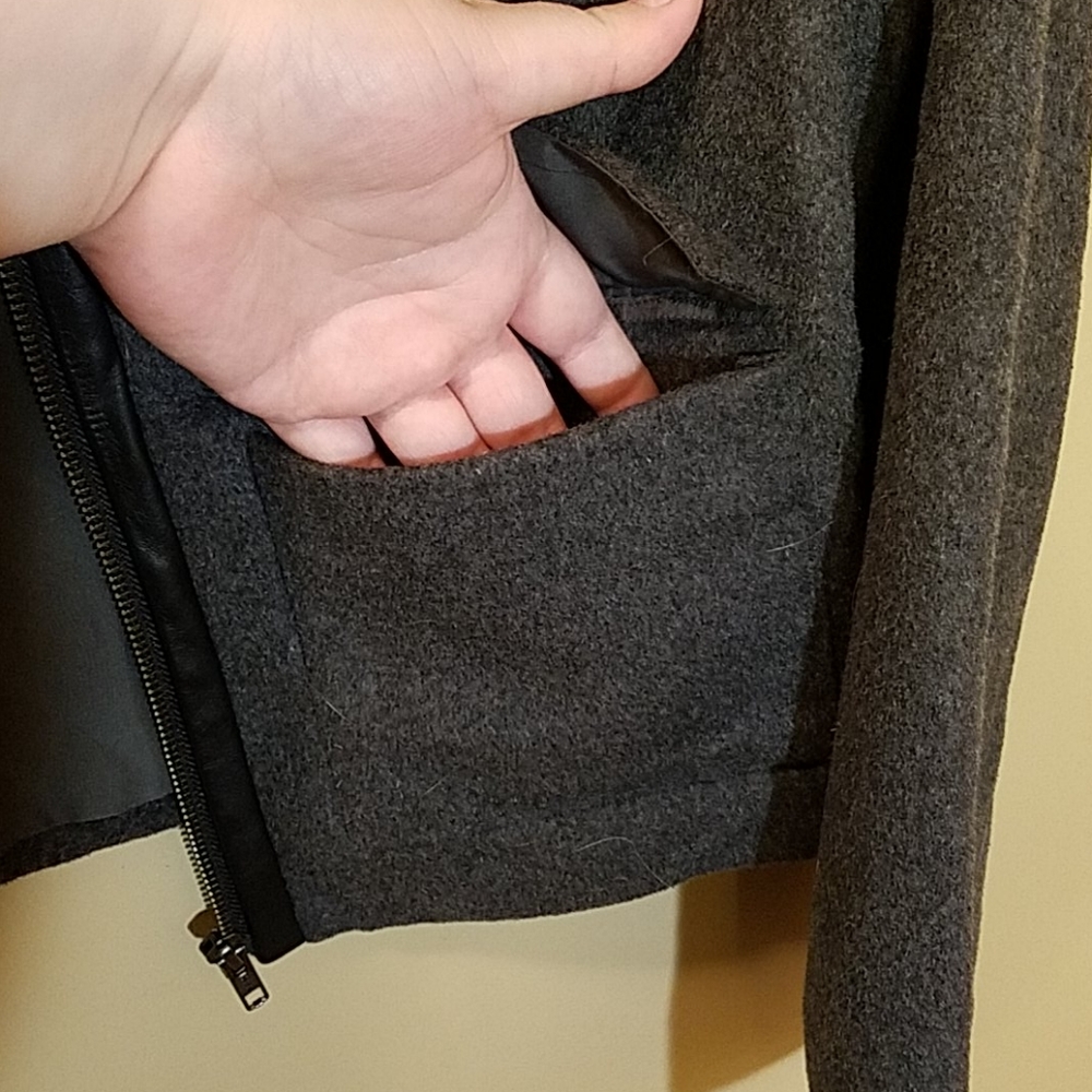 Business Coat - Picture 3 of 6